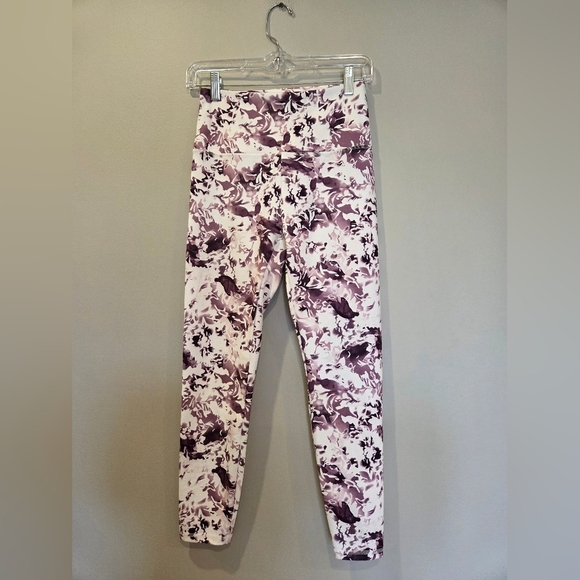 Balance Collection Pants - BALANCE COLLECTION Contender Luxe high-rise leggings